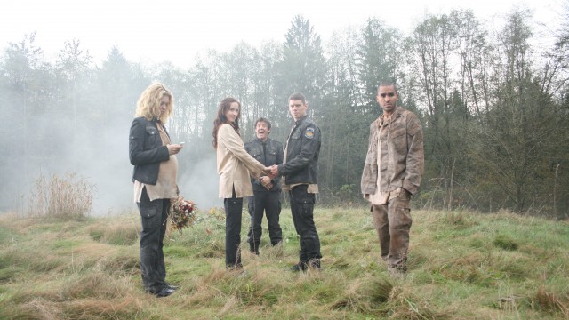 Stargate Universe- Col Young,Lt Scott,Chloe, Sgt Greer,& TJ