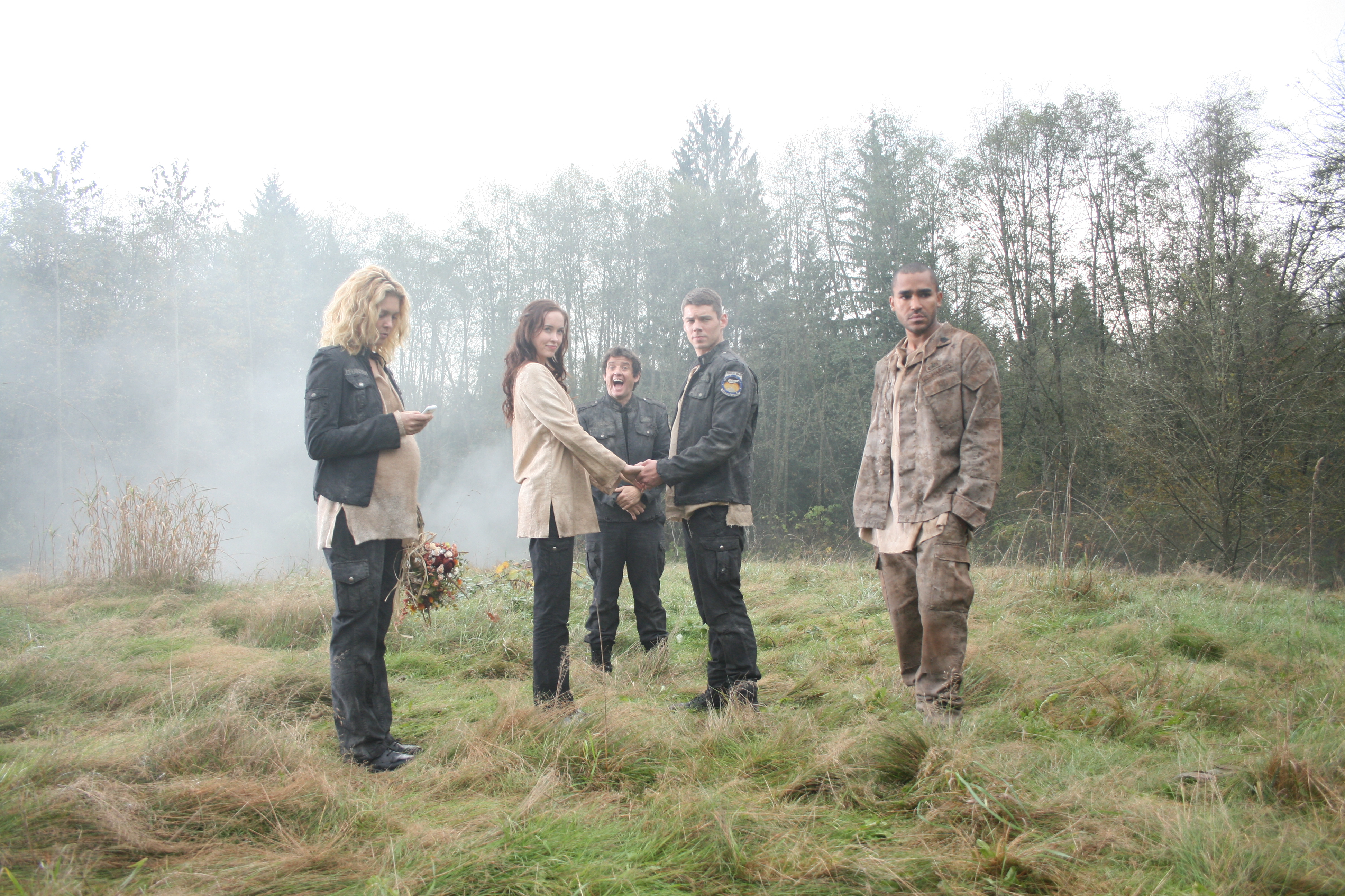 Stargate Universe- Col Young,Lt Scott,Chloe, Sgt Greer,& TJ